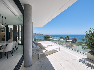 Neubau-Apartment mit Pool zum Verkauf in Urbanizacion Playa de Guadalobon 1