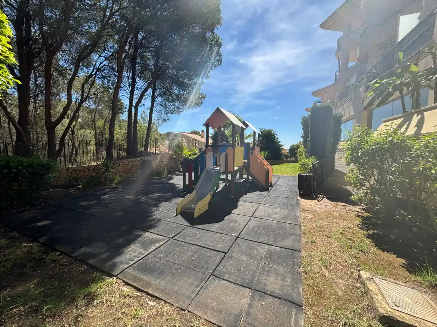 Parkplatz von Maisonette zur Miete in Altea mit Klimaanlage, Privatgarten und Schwimmbad