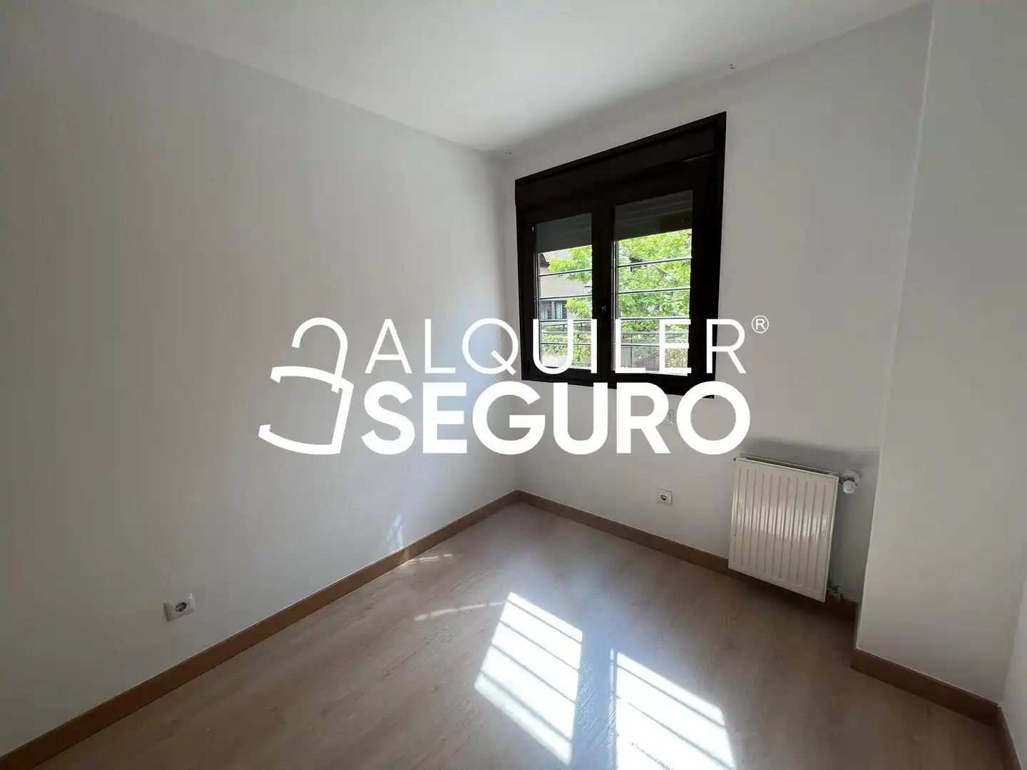Bedroom of Flat for rent in San Sebastián de los Reyes  with Air Conditioner, Heating and Terrace