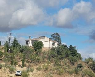 Vista exterior de Terreny en venda en El Puente del Arzobispo