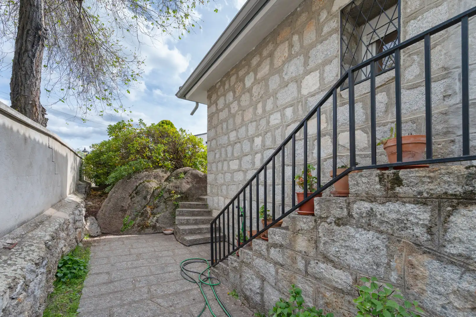 Vista exterior de Casa o chalet en venta en Colmenar Viejo con Aire acondicionado, Calefacción y Jardín privado