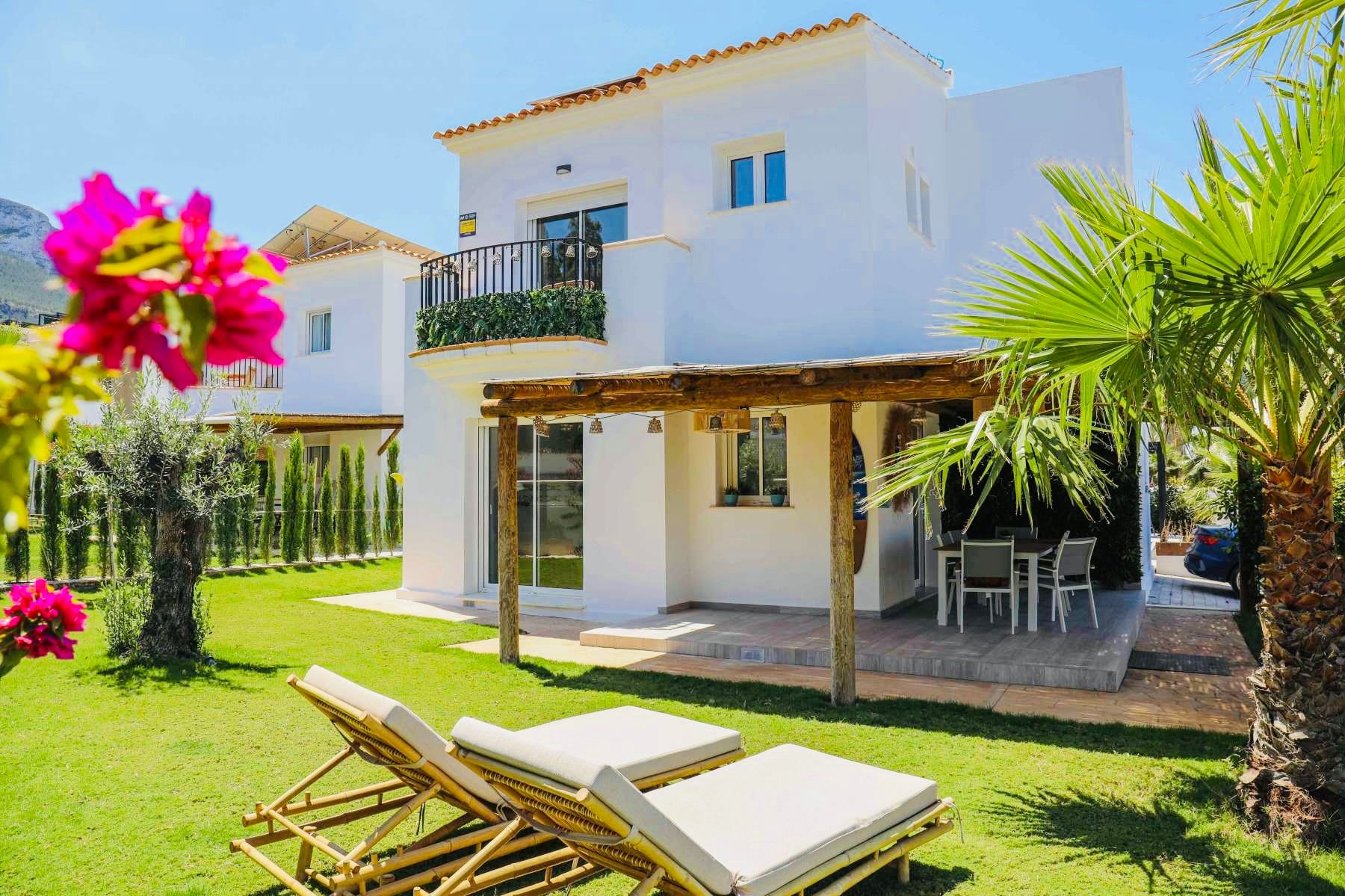 Garden of House or chalet for sale in Dénia  with Air Conditioner, Heating and Private garden