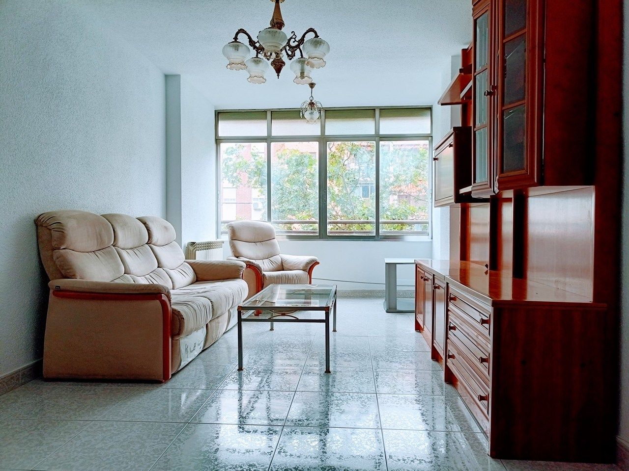 Living room of Flat to rent in Alcorcón  with Heating, Parquet flooring and Oven