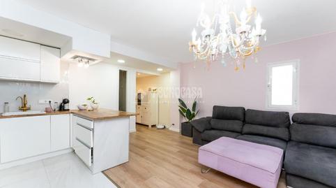 Foto 5 de Piso en venta en La Gavarra, Barcelona