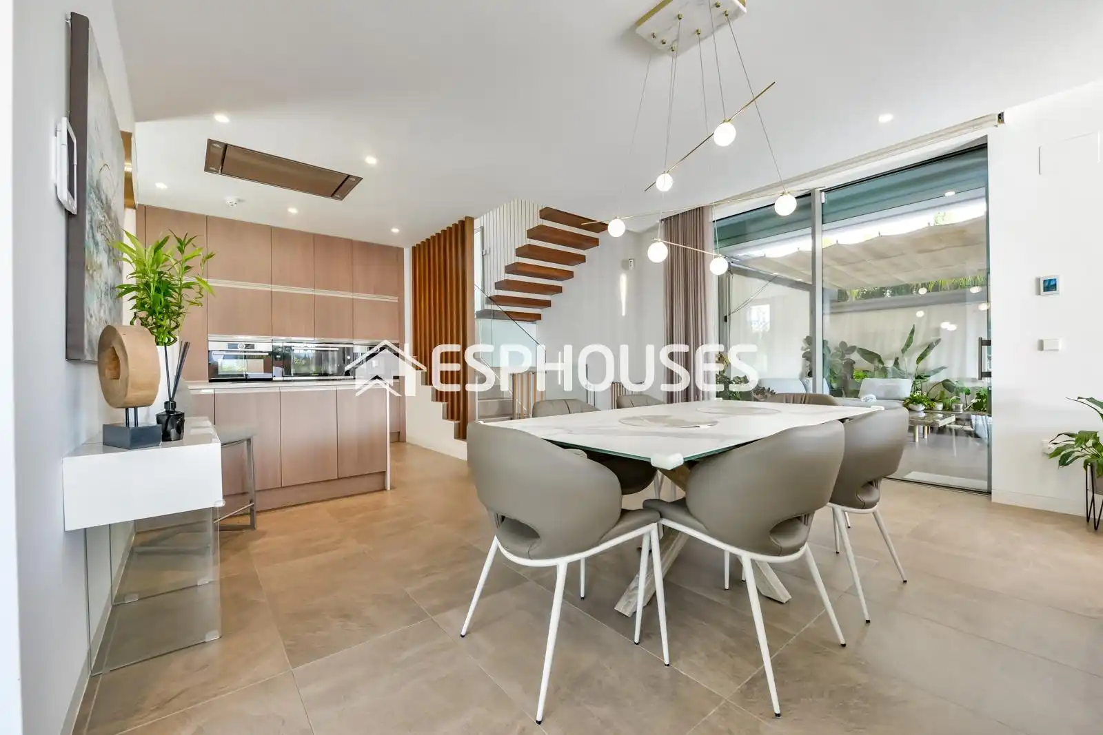 Cocina de Casa o chalet en venta en Finestrat con Aire acondicionado, Calefacción y Piscina