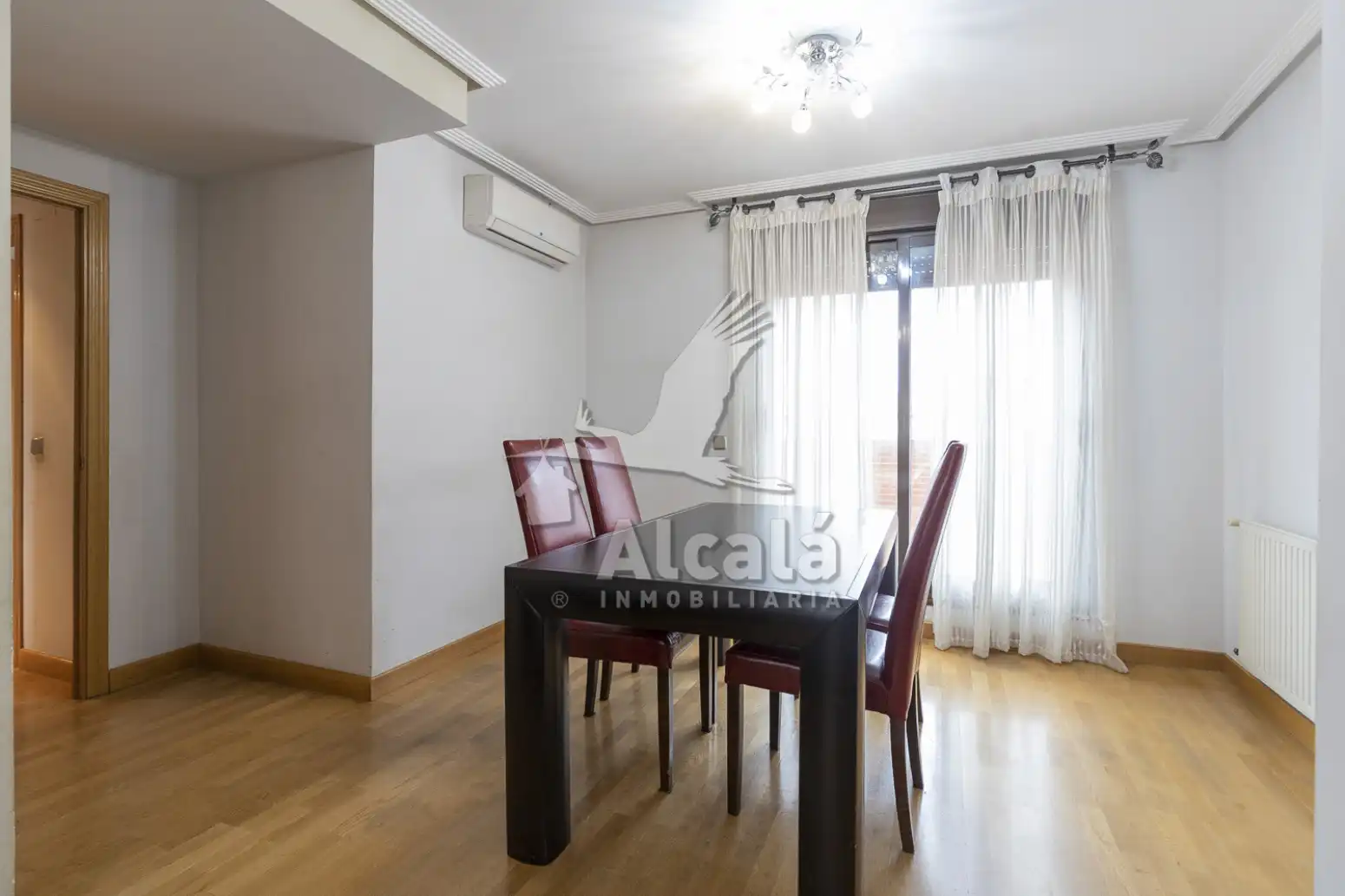 Comedor de Ático en venta en Alcalá de Henares con Aire acondicionado, Calefacción y Terraza