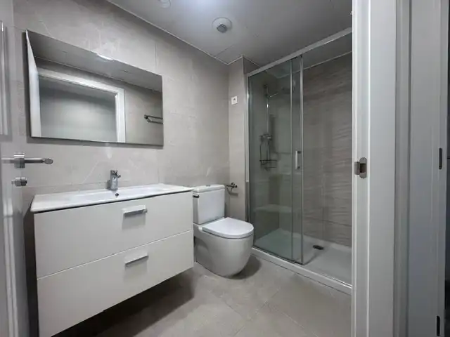 Bathroom of Attic for rent in Valencia  with Air Conditioner, Terrace and Oven