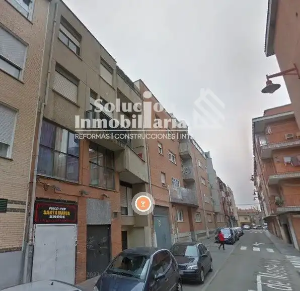 Vista exterior de Edificio en venta en Santa Marta de Tormes