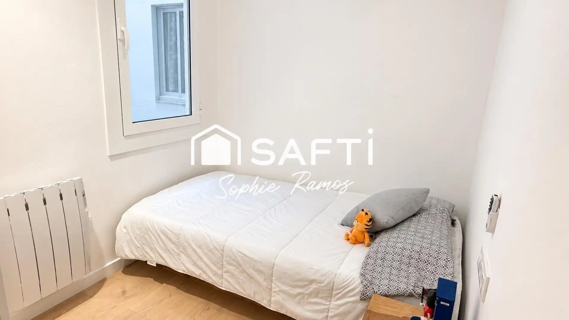 Bedroom of Flat for sale in Sant Martí