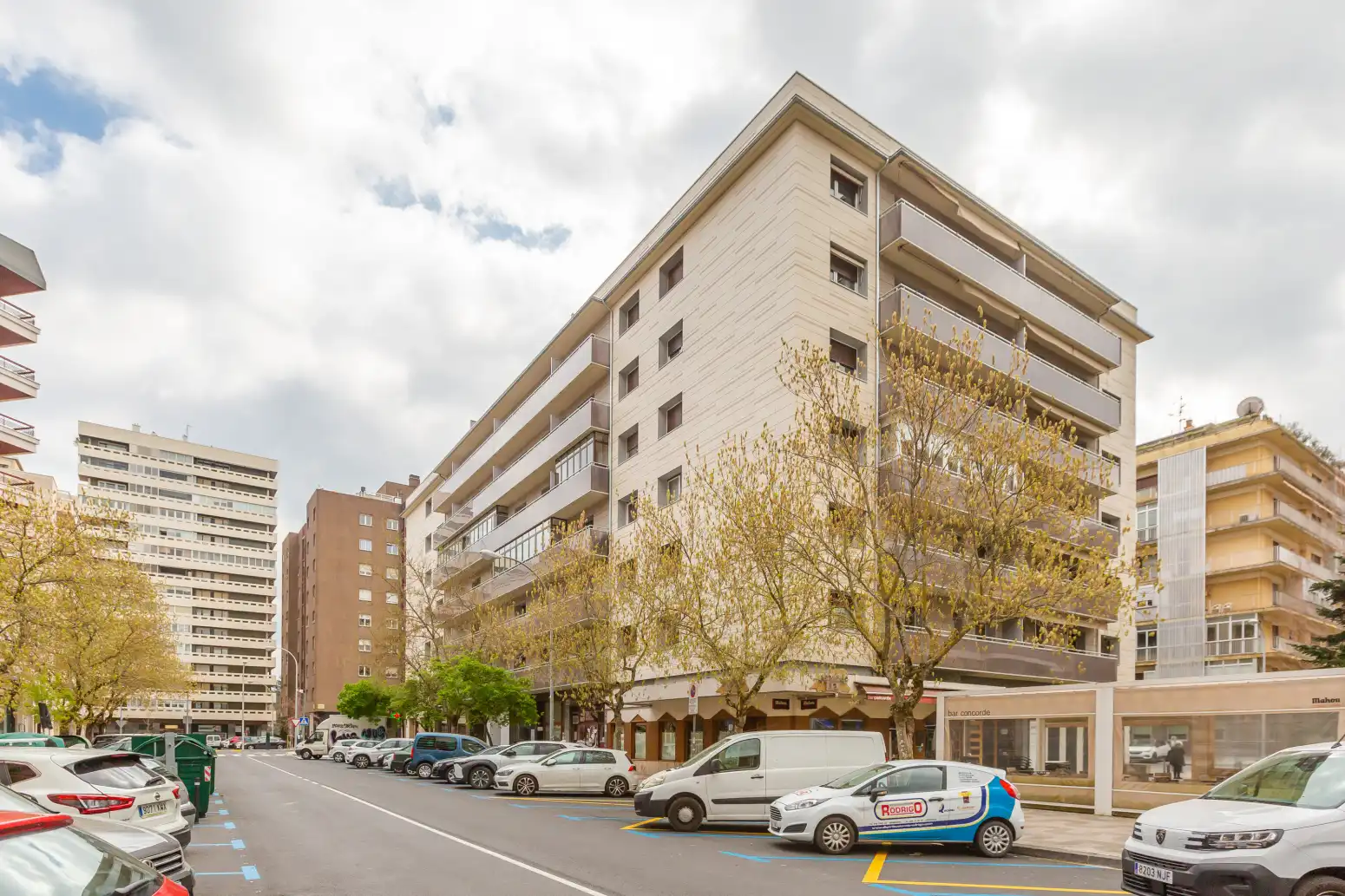 Vista exterior de Piso en venta en  Pamplona / Iruña con Calefacción, Parquet y Terraza