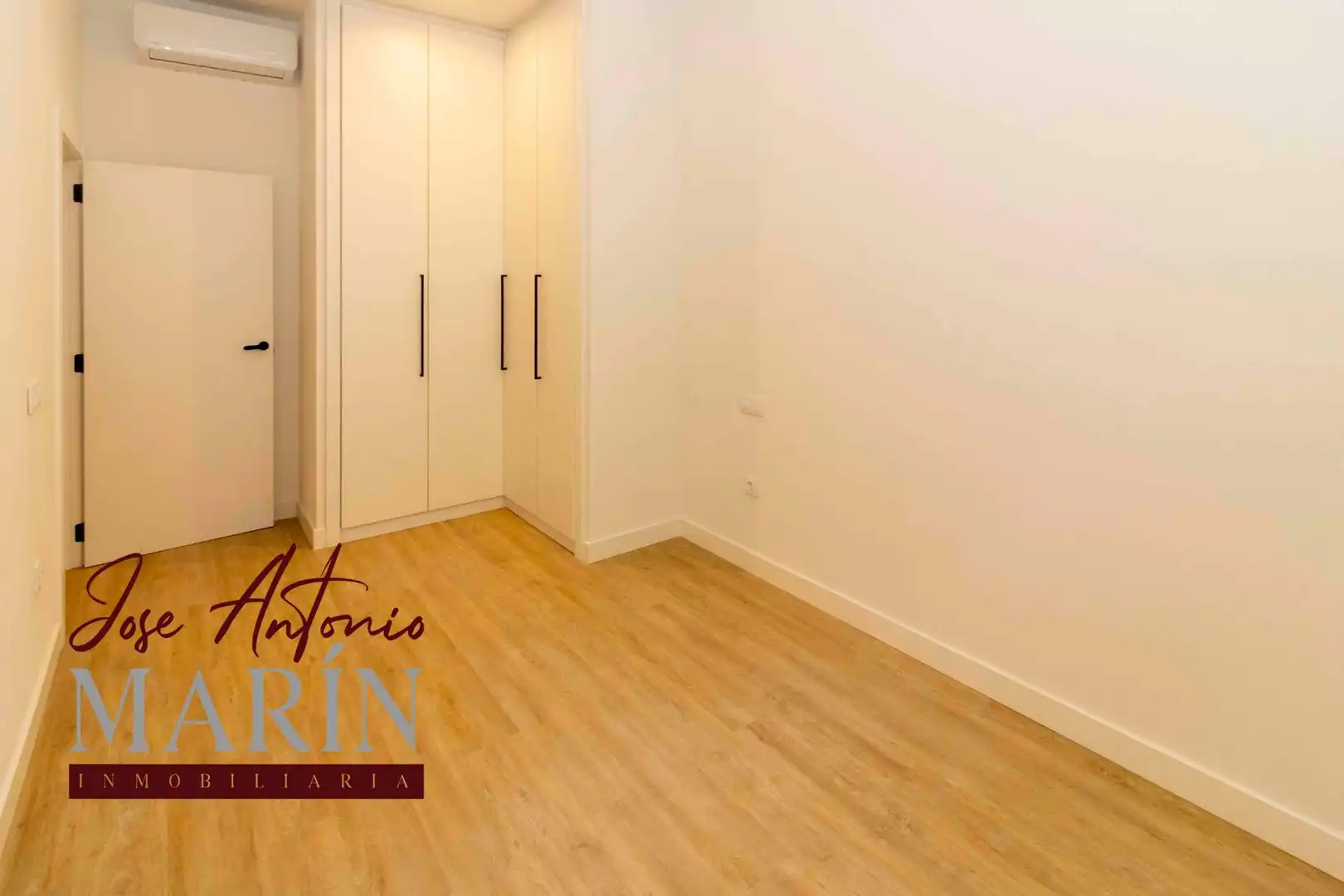 Dormitori de Apartament en venda en Badajoz amb Aire condicionat