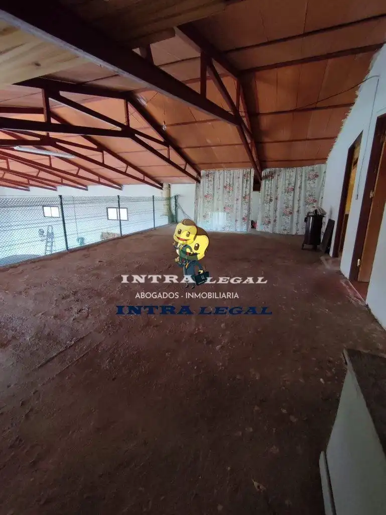 Exterior view of Industrial buildings for sale in Larrodrigo