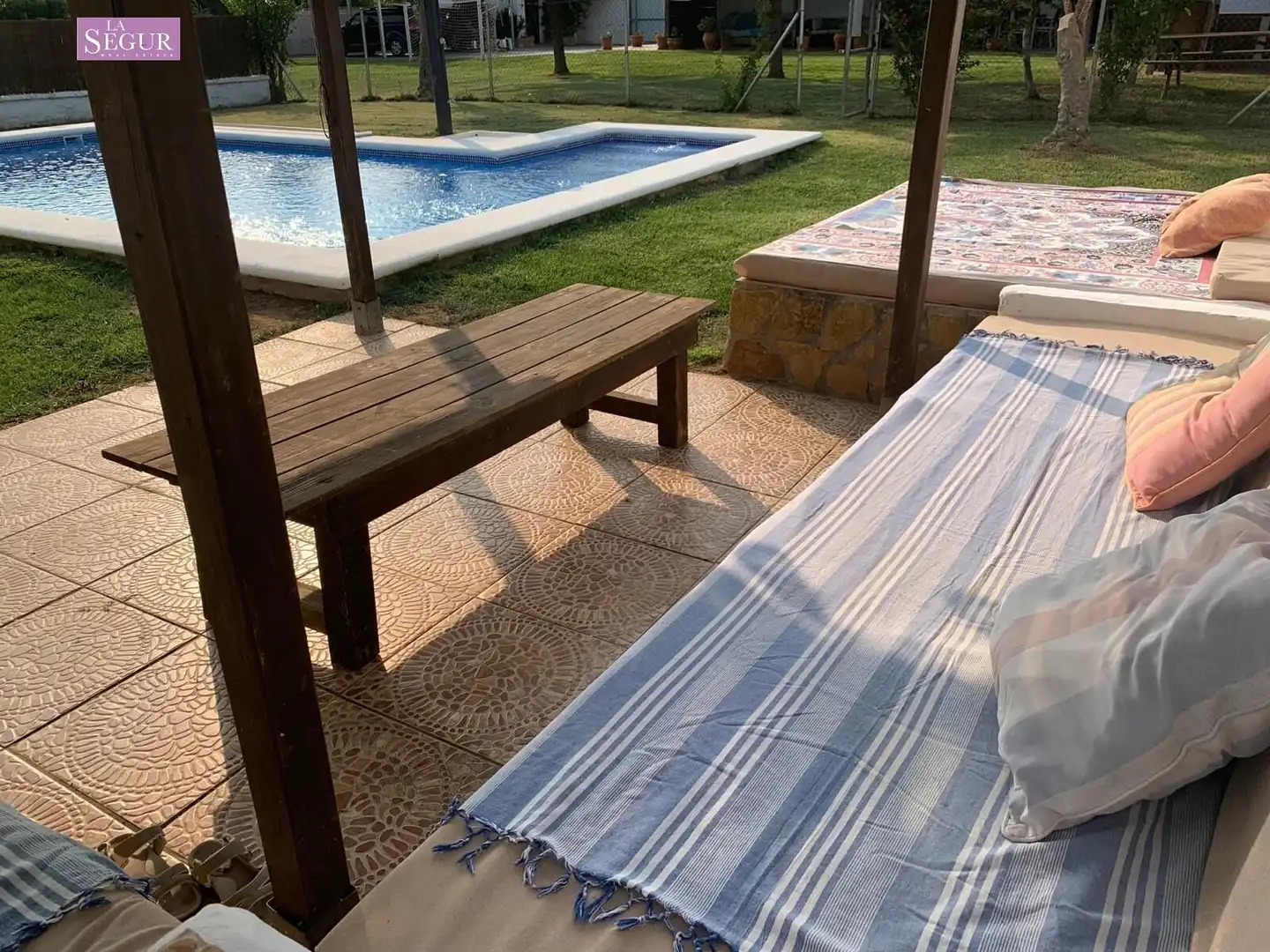 Piscina de Casa o chalet en venta en Conil de la Frontera con Aire acondicionado, Jardín privado y Terraza