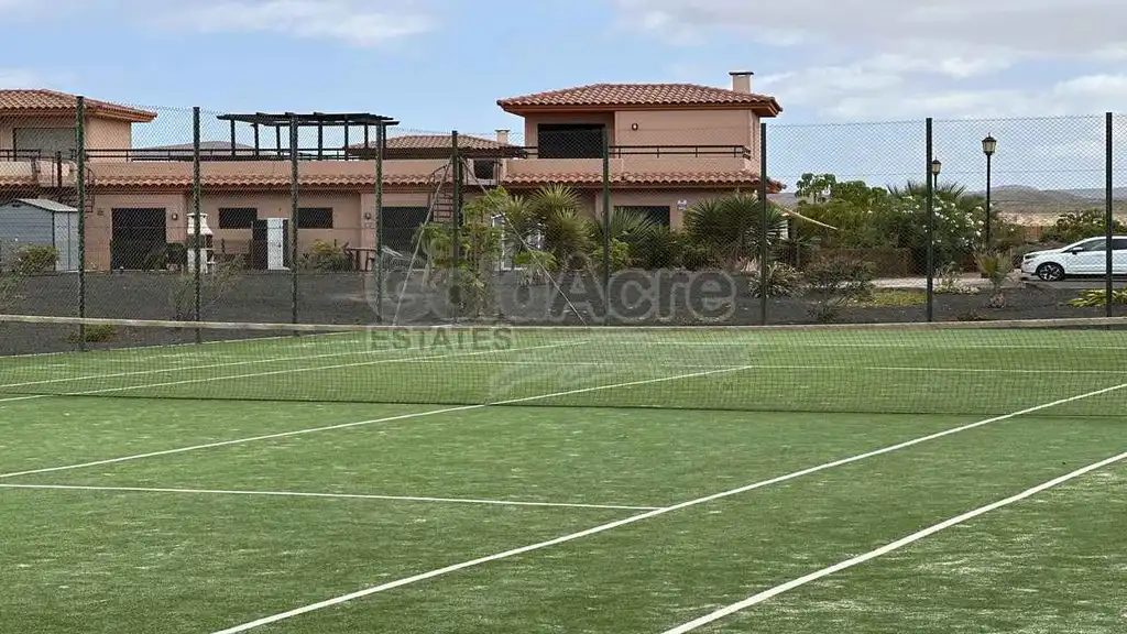 Jardí de Casa o xalet en venda en La Oliva