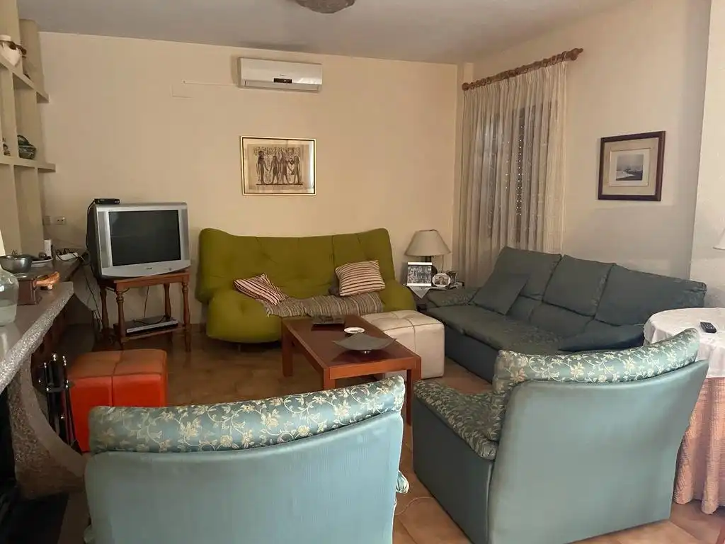Detached house with pool for sale in Heliópolis, imagen 3