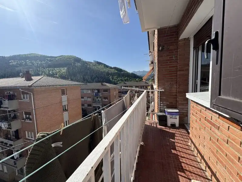 Piso con terraza en venta en Legazpi