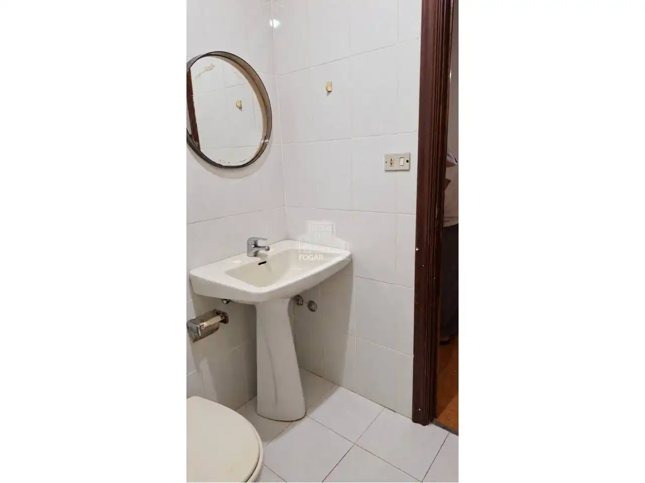 Bathroom of Flat for sale in Vigo   with Heating, Parquet flooring and Terrace