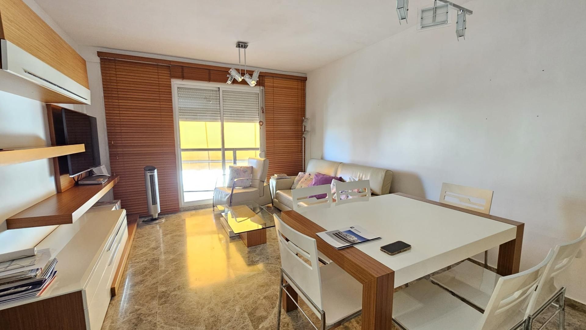 Sala d'estar de Pis en venda en  Córdoba Capital amb Aire condicionat, Terrassa i Traster