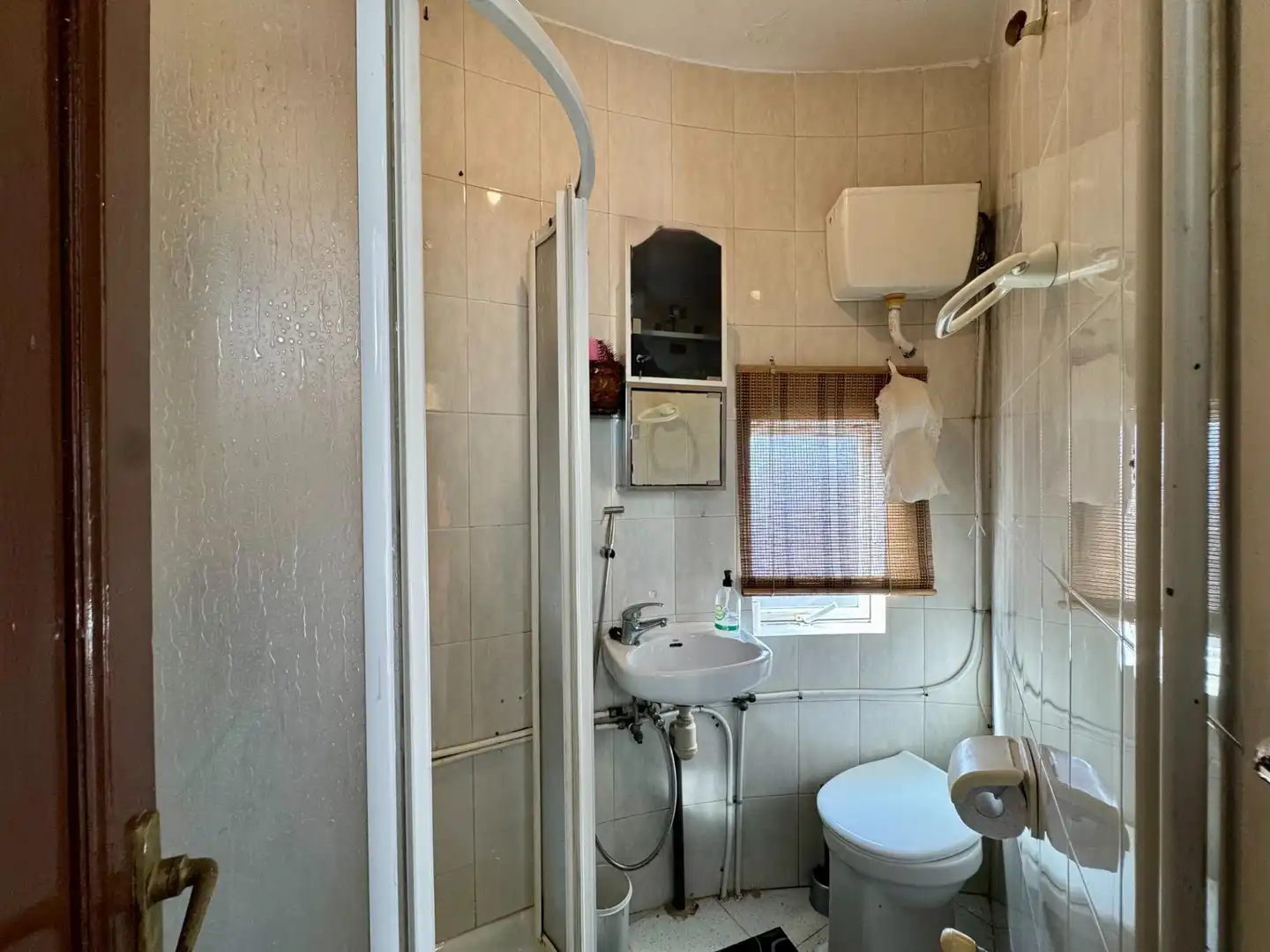 Bathroom of Houses for sale in Pontevedra Capital   with Heating, Terrace and Storage room