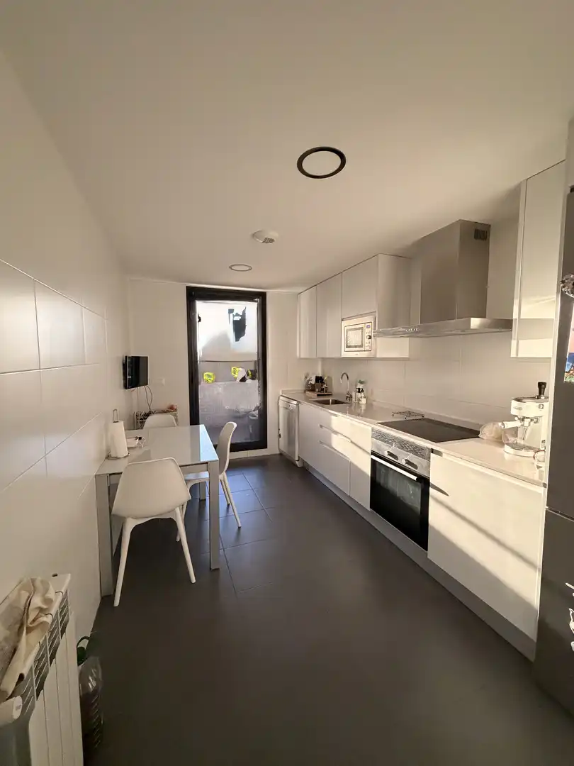 Kitchen of Flat for sale in  Valencia Capital  with Air Conditioner, Terrace and Swimming Pool