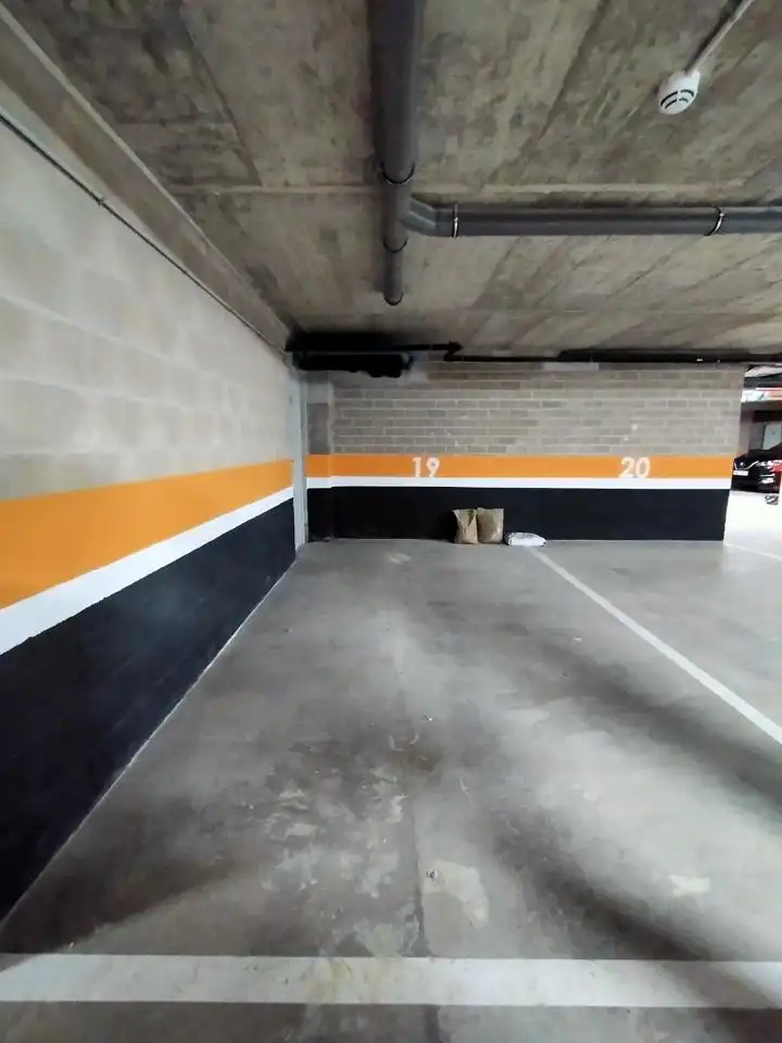 Parkplatz von Wohnung zum Verkauf in Zaragoza mit Klimaanlage, Heizung und Terrasse