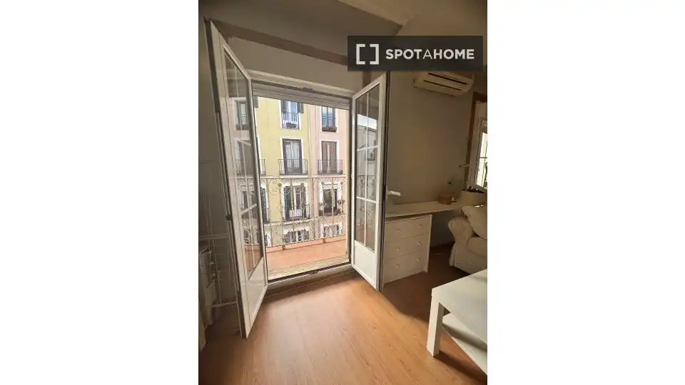 Appartamento con terrazza in affitto a Centro, imagen 5