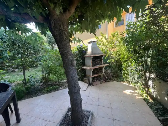 Jardín de Apartamento de alquiler en Castell d'Aro, Platja d'Aro i s'Agaró con Aire acondicionado, Jardín privado y Terraza