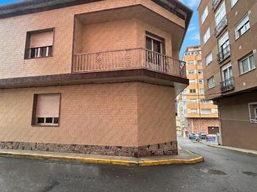Maison avec balcon à vendre à Santa Uxía de Ribeira