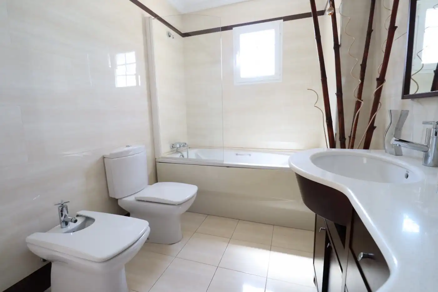 Bathroom of Flat for rent in Elche / Elx  with Air Conditioner, Heating and Storage room