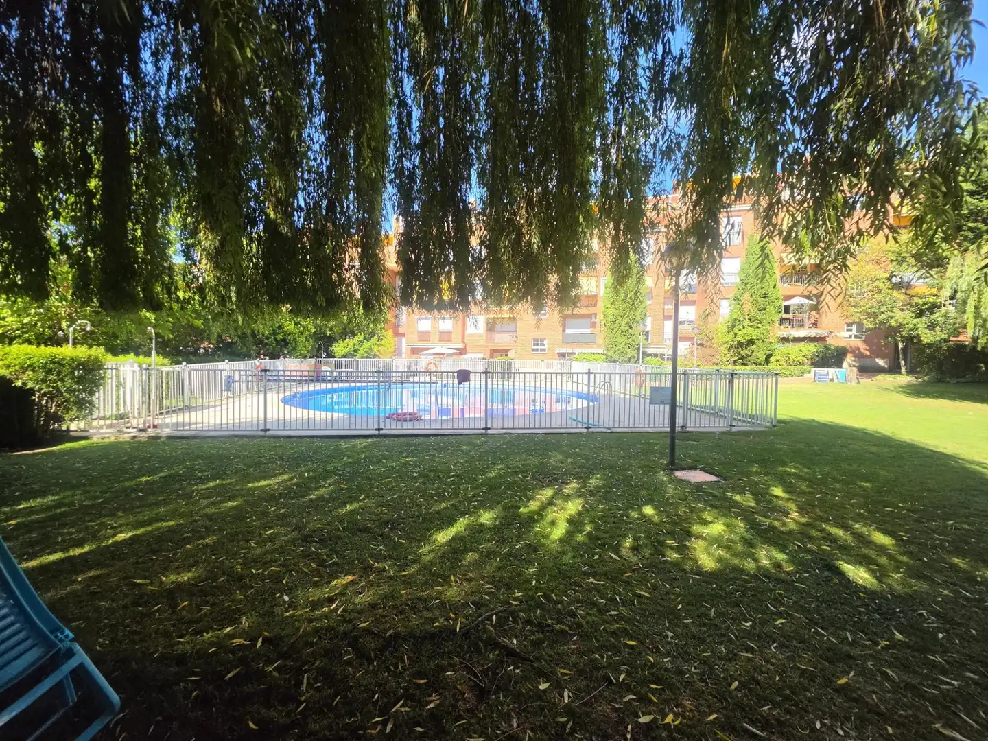 Piscina de Planta baixa en venda en Valdemoro amb Calefacció, Parquet i Terrassa