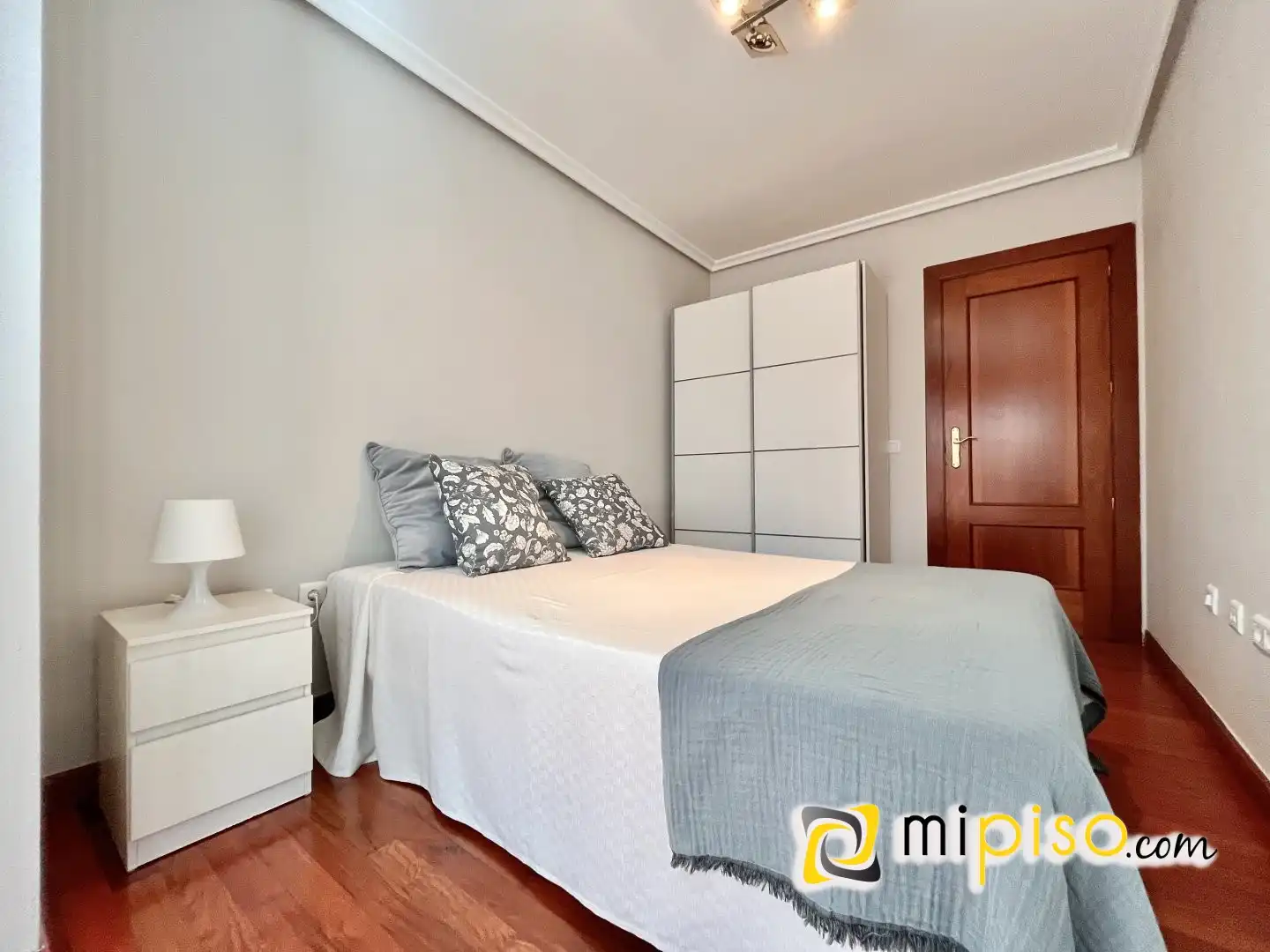 Habitación de Piso en venta en Santoña con Calefacción