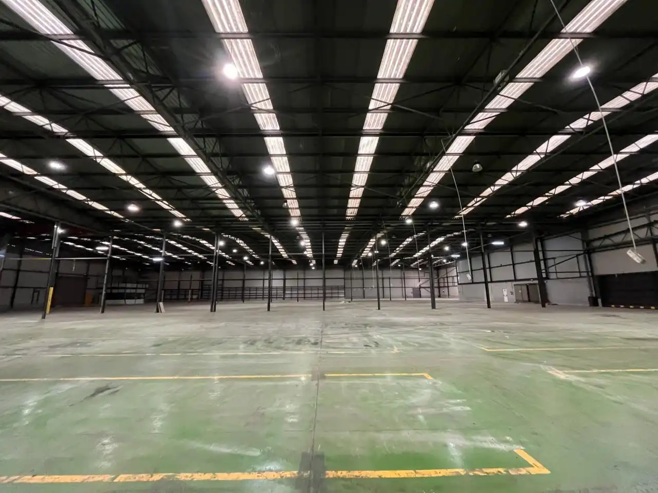 Nave industrial en venta en Barberà del Vallès con Calefacción y Alarma