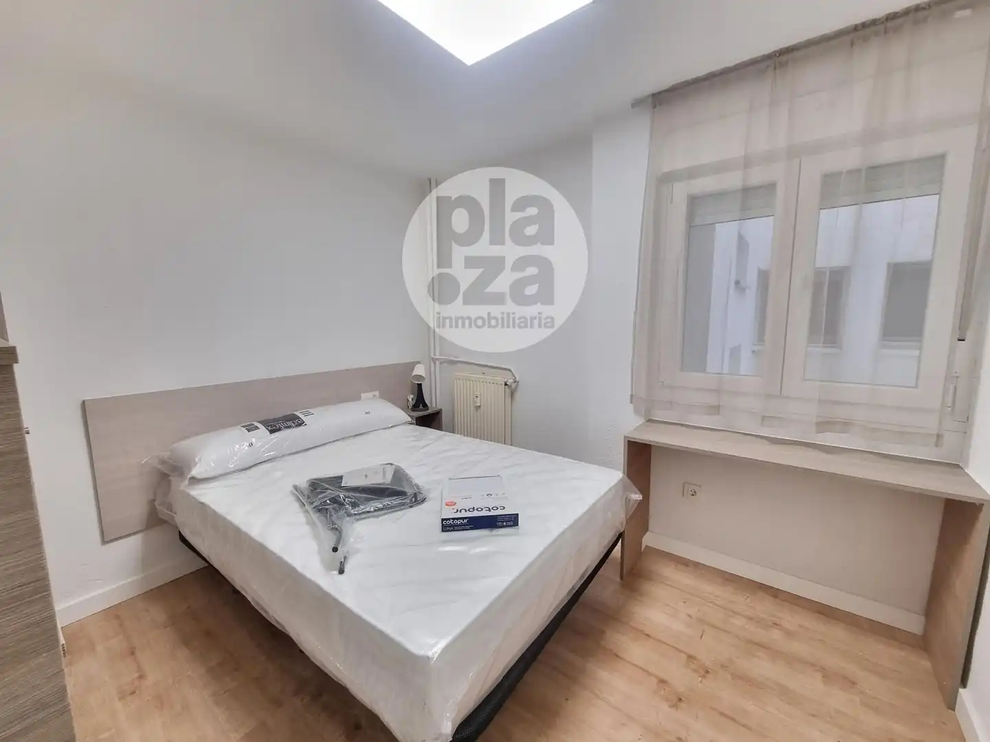 Schlafzimmer von Wohnung zur untervermieten in Burgos mit Möbliert und Internet