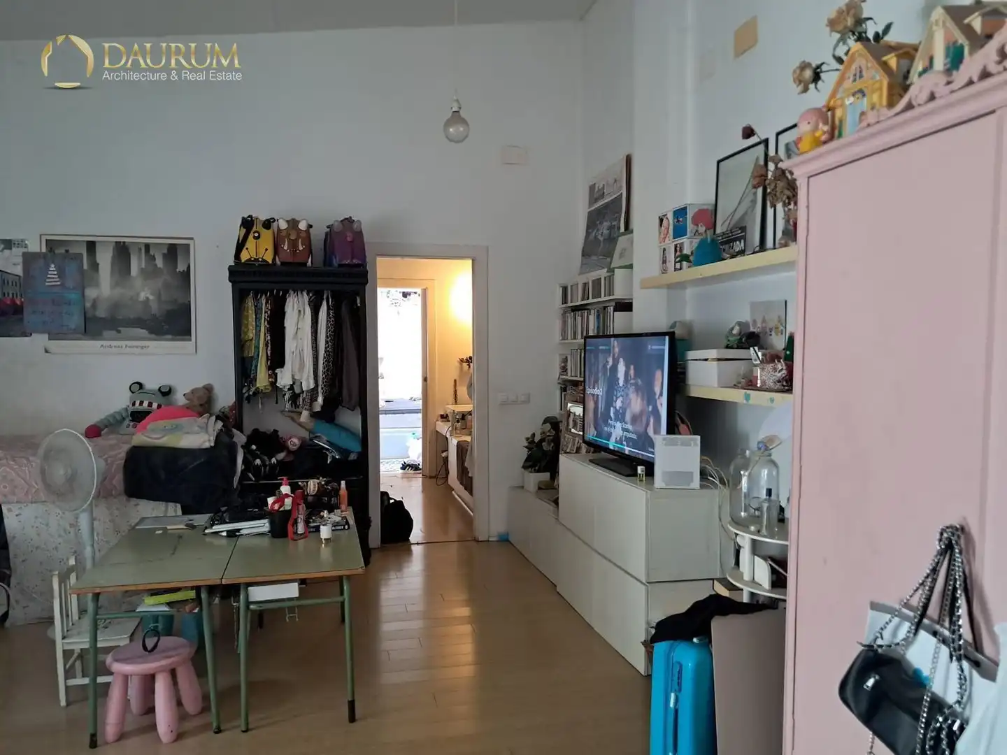 Living room of Houses for sale in Valencia  with Air Conditioner, Swimming Pool and Community pool