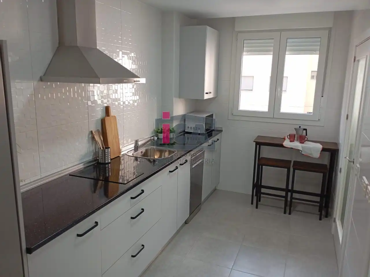 Kitchen of Flat for rent in Cáceres  with Air Conditioner, Heating and Terrace