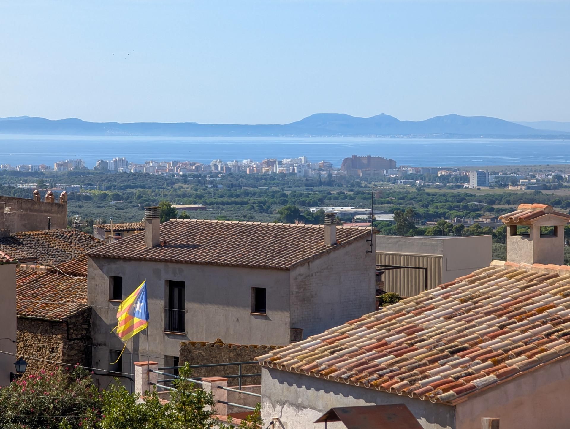Vista exterior de Casa o xalet en venda en Palau-saverdera amb Aire condicionat, Jardí privat i Balcó