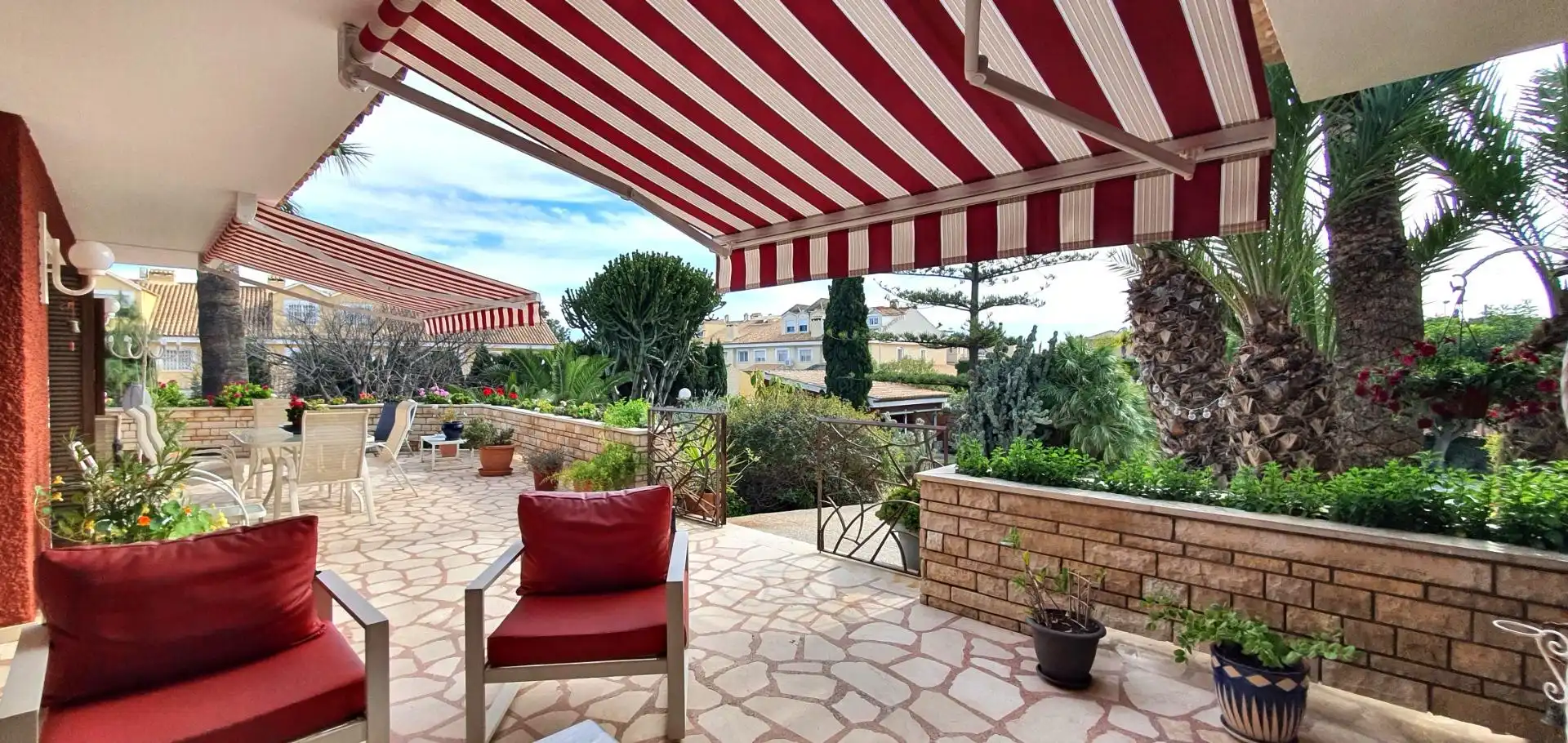 Terrassa de Casa o xalet en venda en Sant Joan d'Alacant amb Aire condicionat, Calefacció i Jardí privat