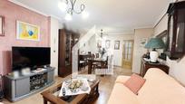 Living room of Single-family semi-detached for sale in San Vicente del Raspeig / Sant Vicent del Raspeig  with Air Conditioner, Parquet flooring and Terrace