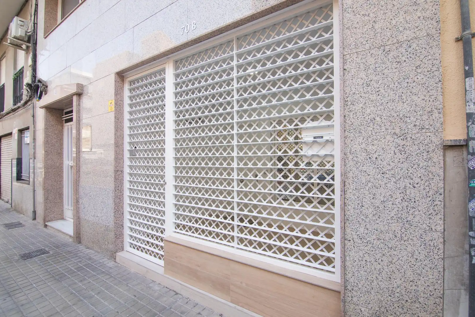 Außenansicht von Erdgeschoss zum Verkauf in Elche / Elx mit Heizung und Terrasse