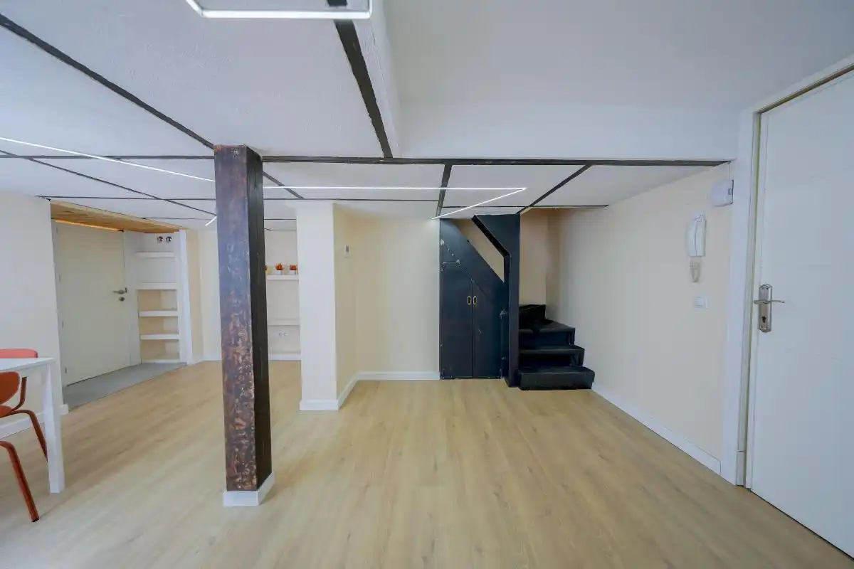 Duplexes for rent in Madrid  with Heating and Furnished