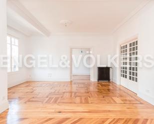 Living room of Apartment to rent in  Madrid Capital  with Air Conditioner and Heating