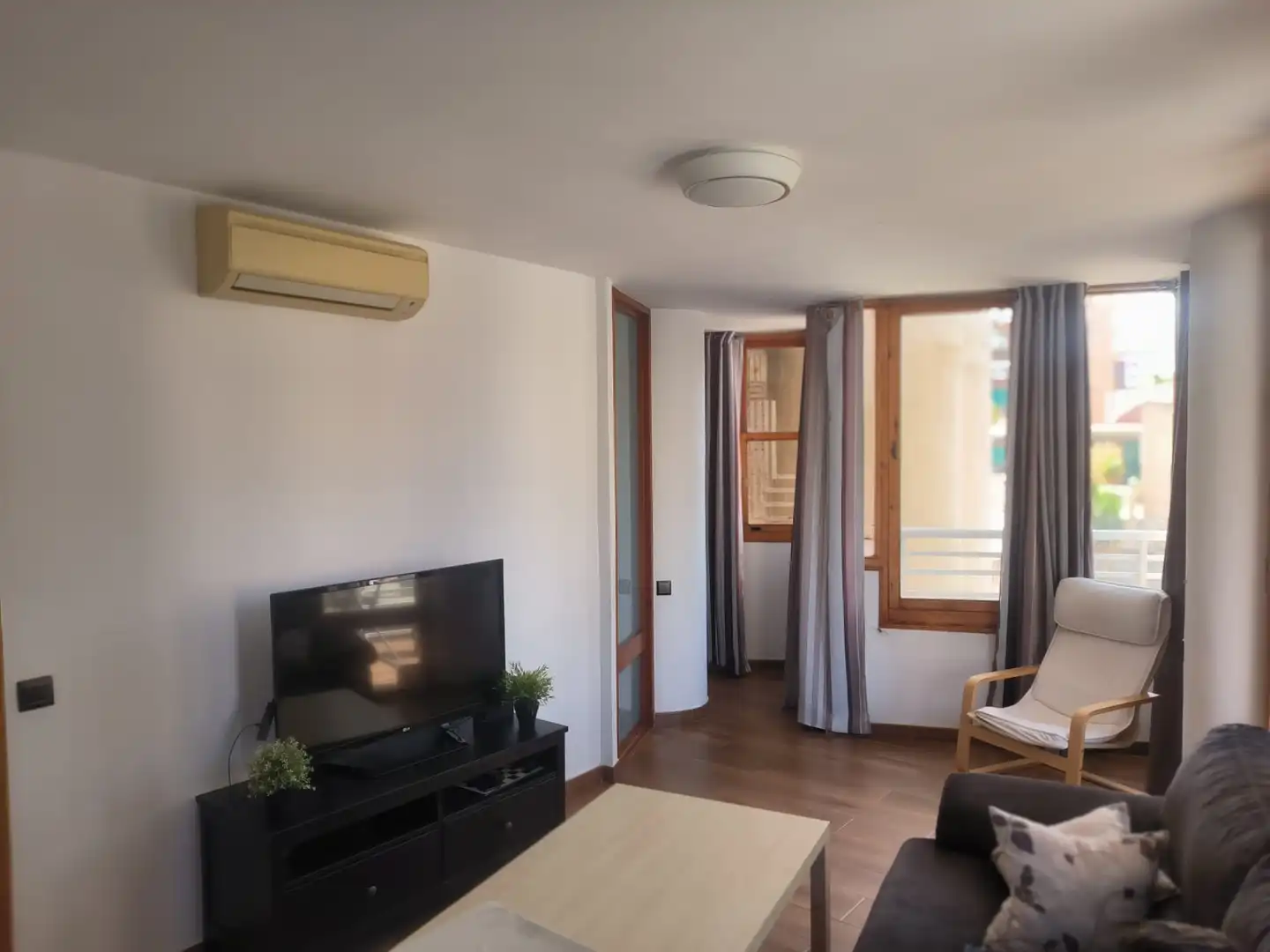 Wohnzimmer von Wohnung zur Miete in Torremolinos mit Klimaanlage, Terrasse und Möbliert