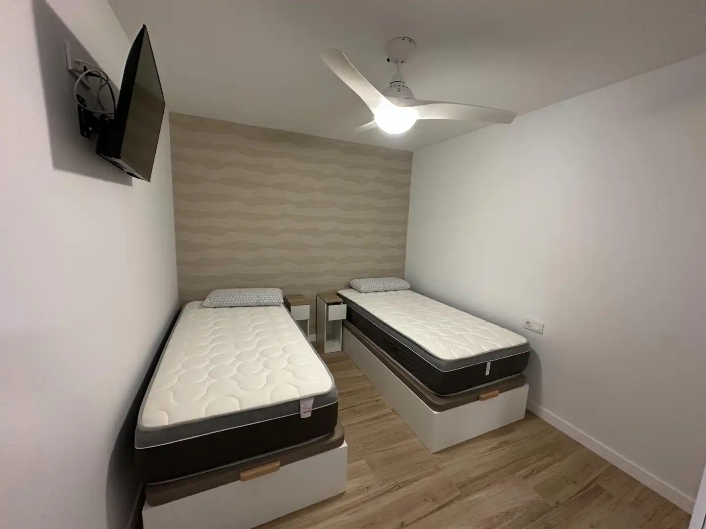 Dormitori de Apartament de lloguer en Alicante / Alacant amb Aire condicionat, Calefacció i Moblat