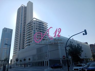 Aparcament de lloguer a Avinguda de les Corts Valencianes 47