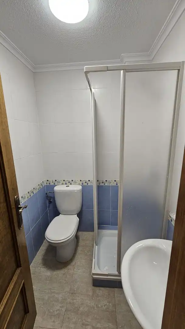 Badezimmer von Haus oder Chalet zur Miete in Orihuela mit Klimaanlage, Heizung und Möbliert