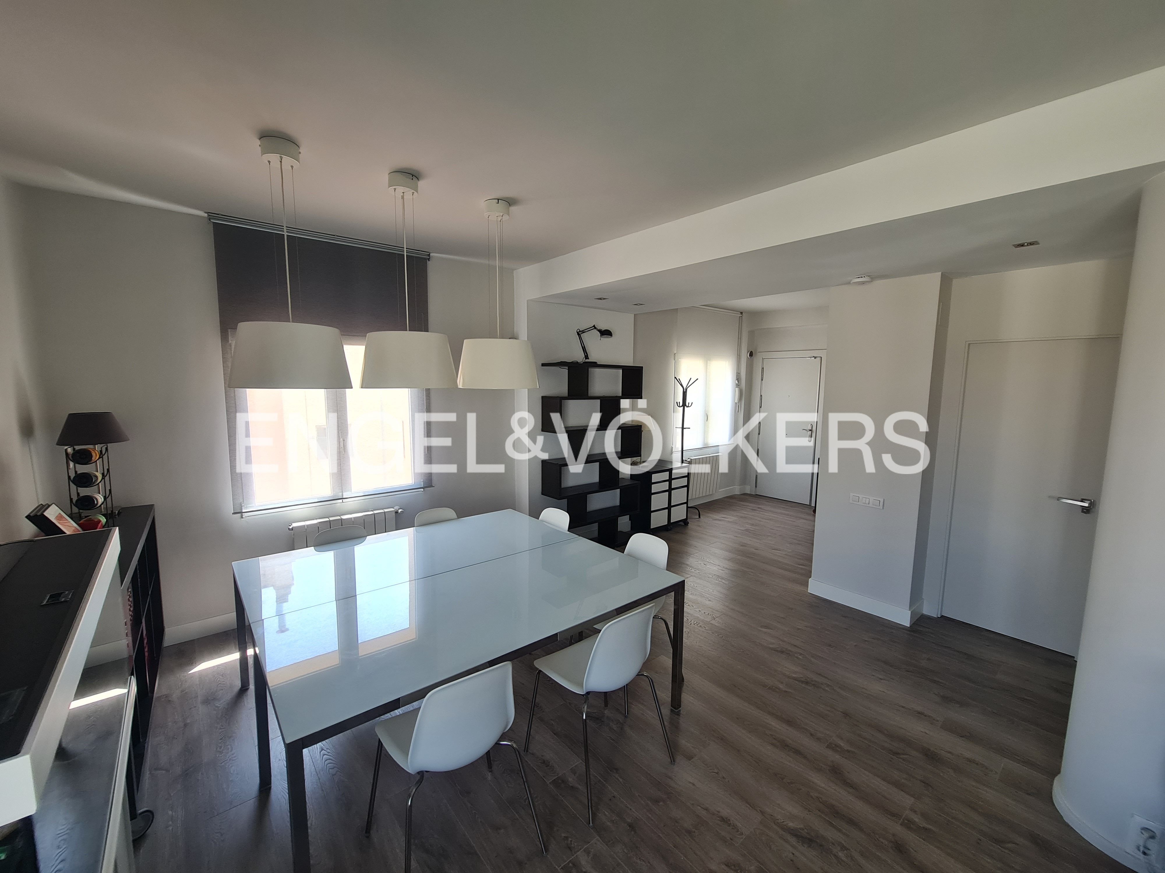 Exterior view of Flat for rent in  Madrid Capital  with Air Conditioner, Heating and Private garden