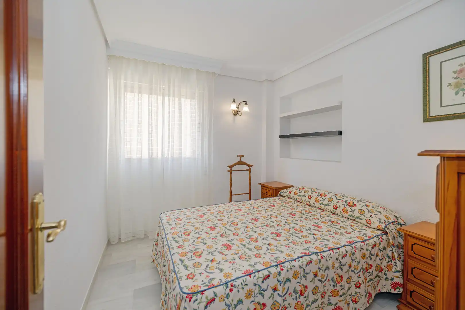 Schlafzimmer von Wohnung zum Verkauf in Marbella mit Klimaanlage und Gemeinschaftspool