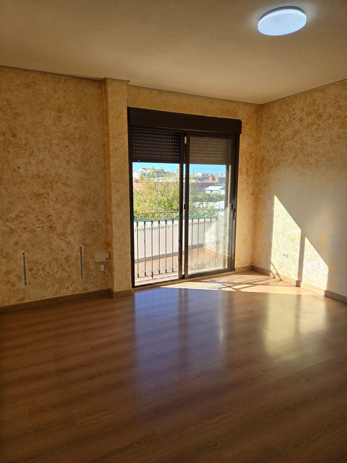 Dormitori de Pis en venda en Cedillo del Condado amb Aire condicionat, Calefacció i Terrassa