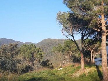 Rustikales Grundstück zum Verkauf in Els Tremolencs, Spain