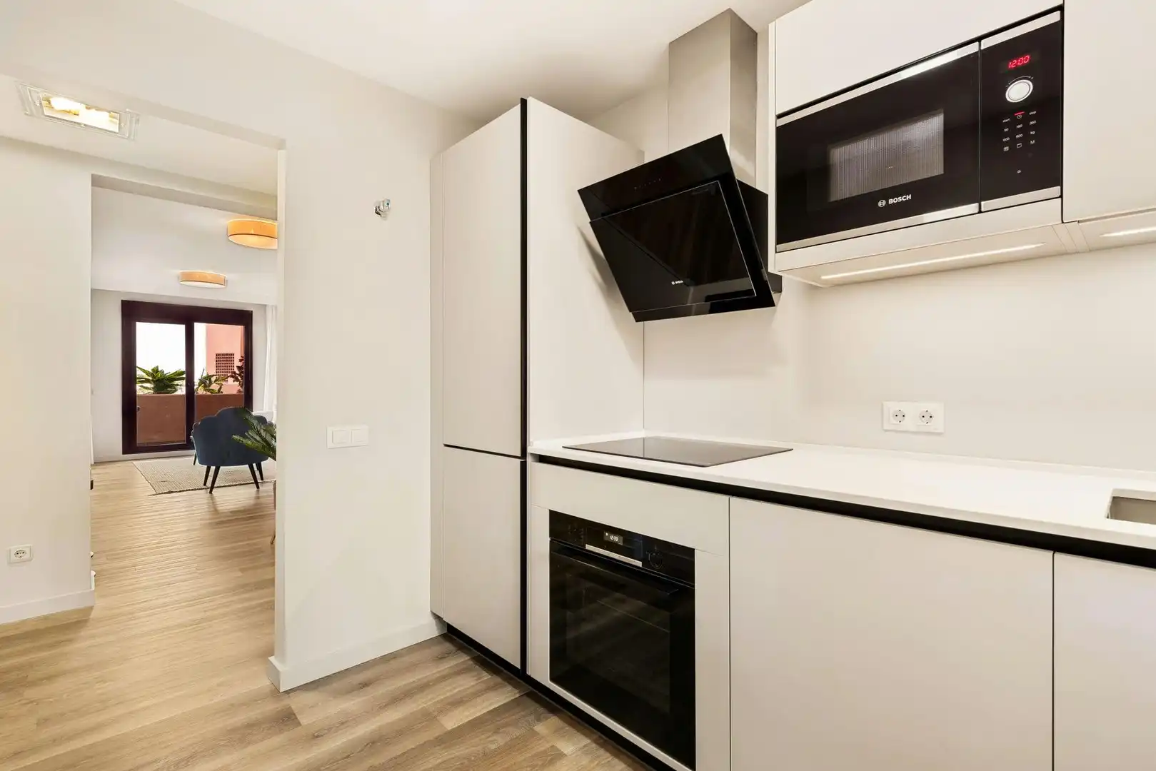 Cuina de Apartament en venda en Benahavís amb Piscina comunitària